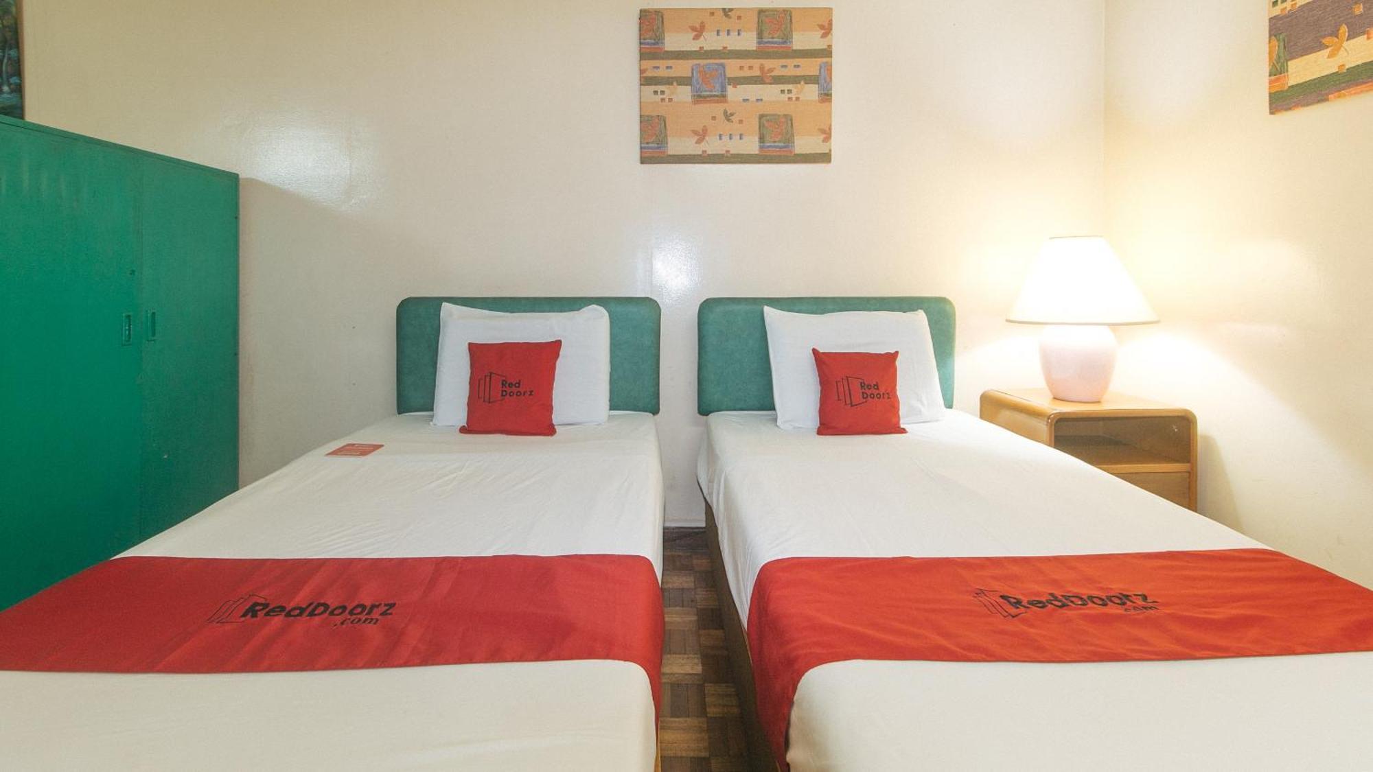 Reddoorz At Broadway Court Apartelle Quezon City Extérieur photo