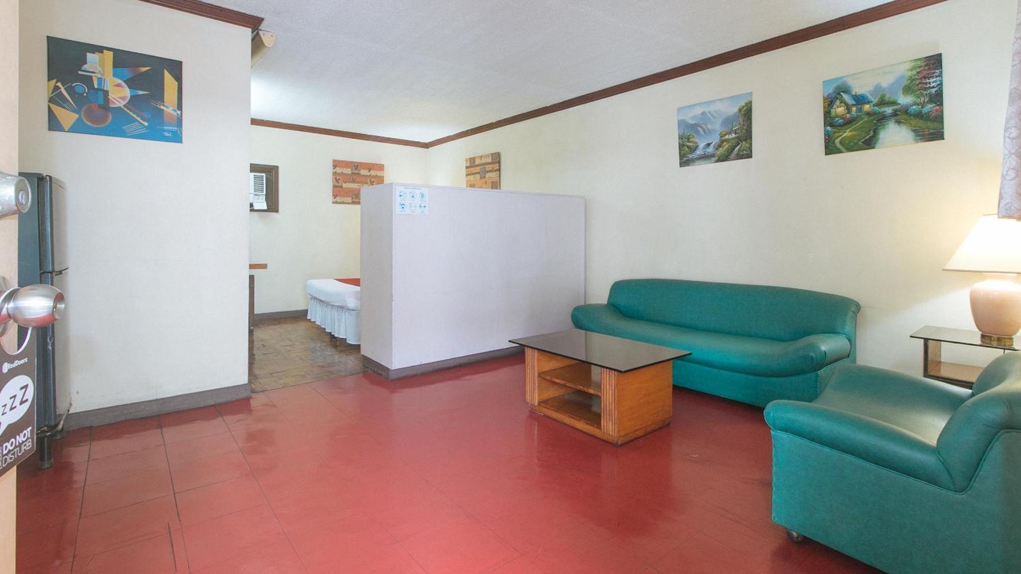 Reddoorz At Broadway Court Apartelle Quezon City Extérieur photo