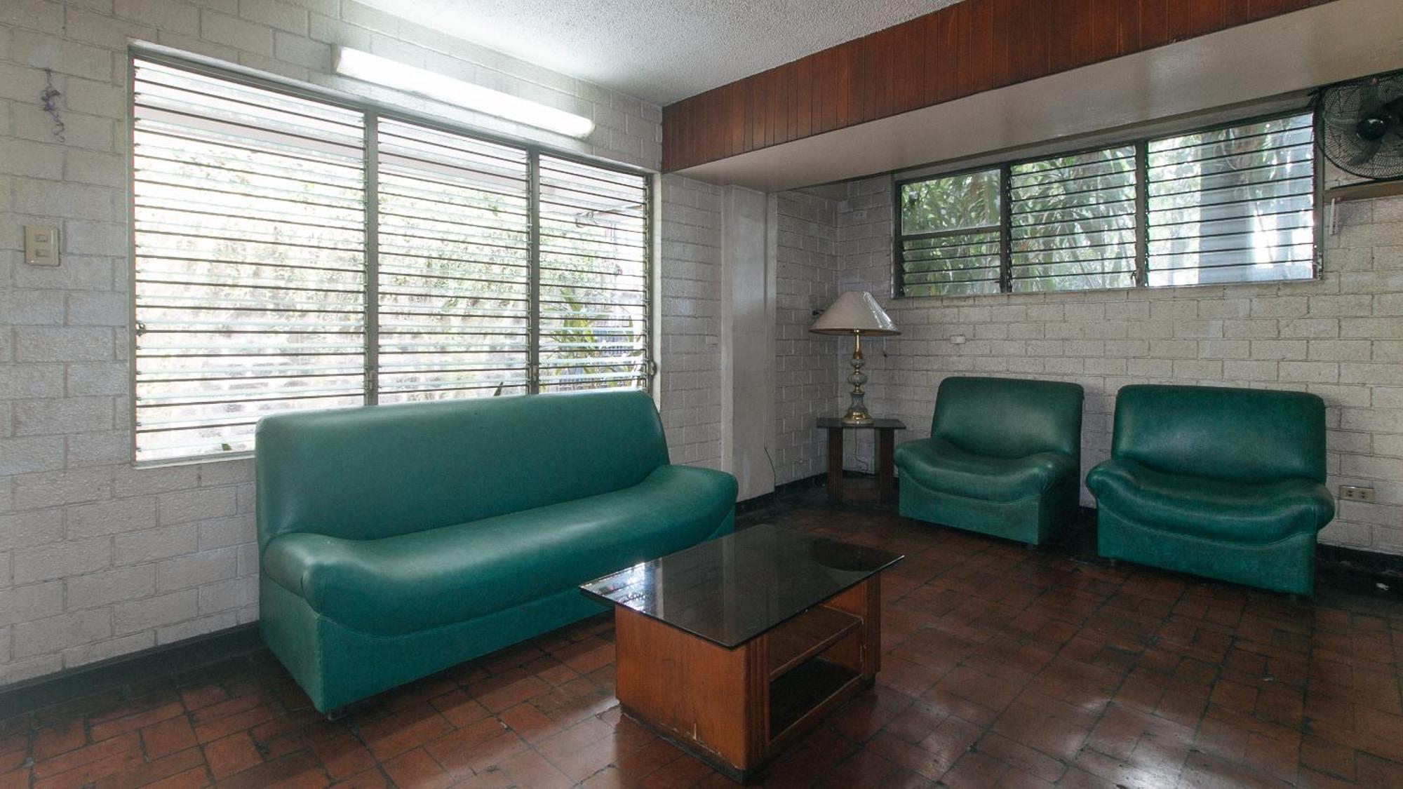 Reddoorz At Broadway Court Apartelle Quezon City Extérieur photo
