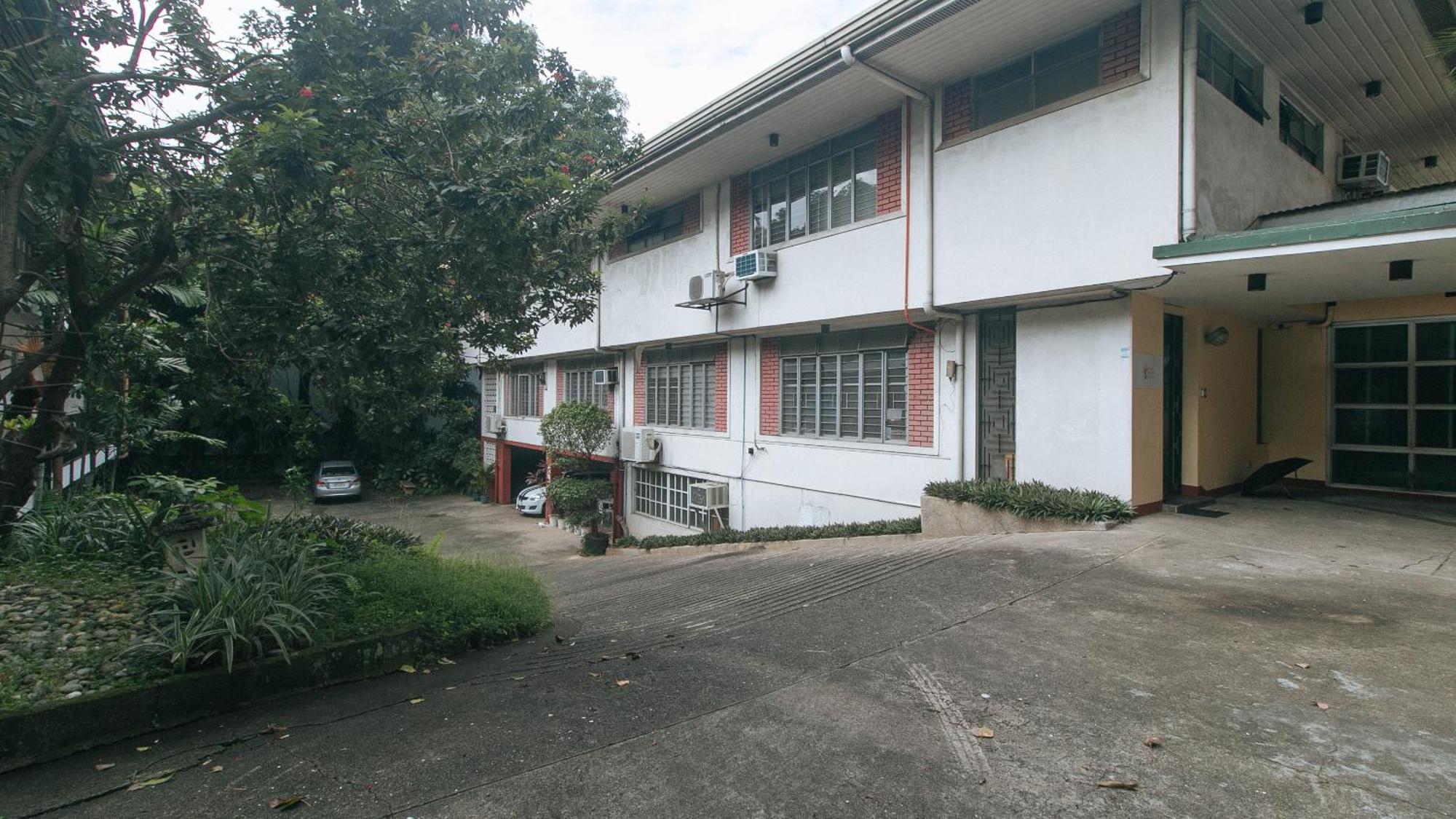 Reddoorz At Broadway Court Apartelle Quezon City Extérieur photo