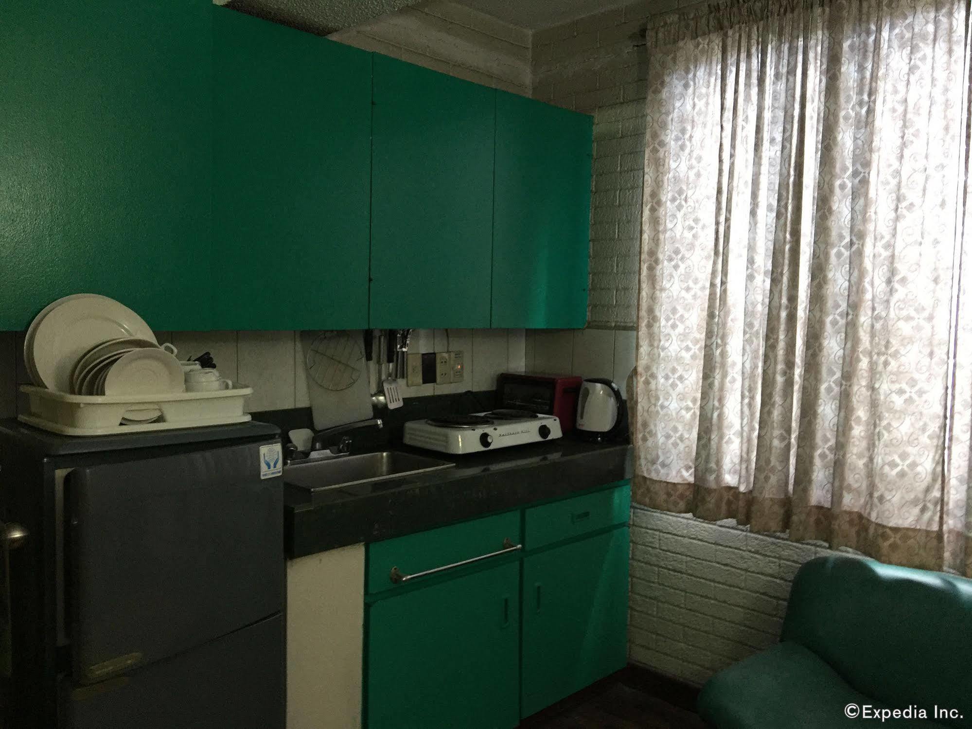 Reddoorz At Broadway Court Apartelle Quezon City Extérieur photo